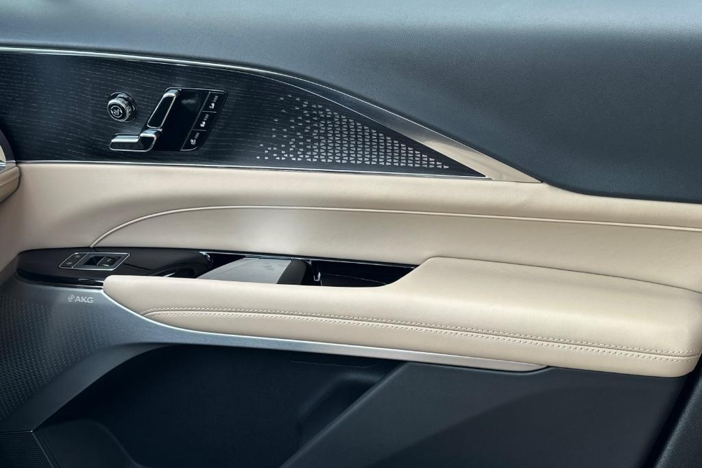 new 2024 Cadillac LYRIQ car, priced at $75,017