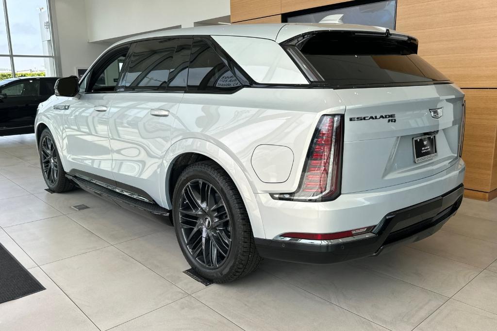 new 2025 Cadillac Escalade IQ car, priced at $155,315