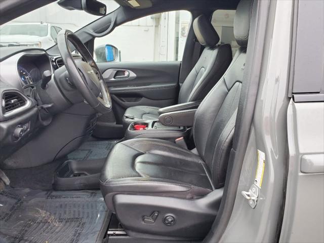 used 2022 Chrysler Pacifica car