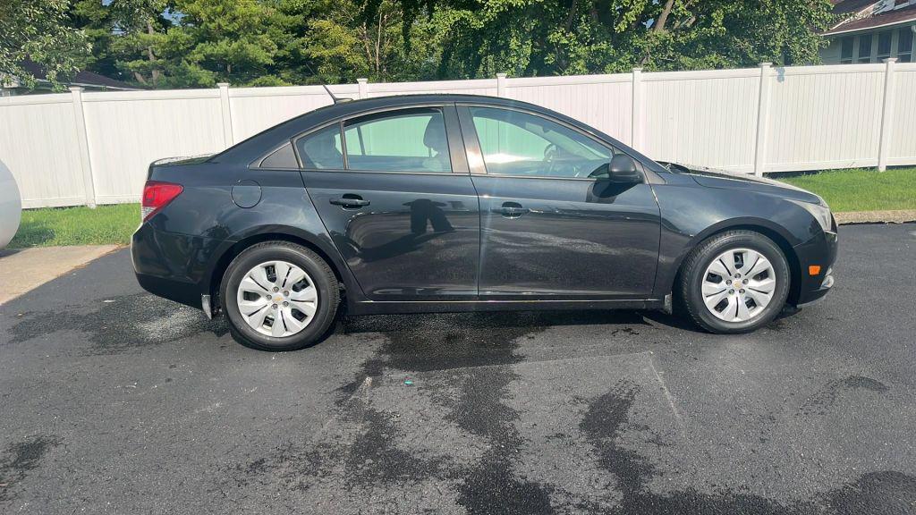 used 2013 Chevrolet Cruze car, priced at $5,995