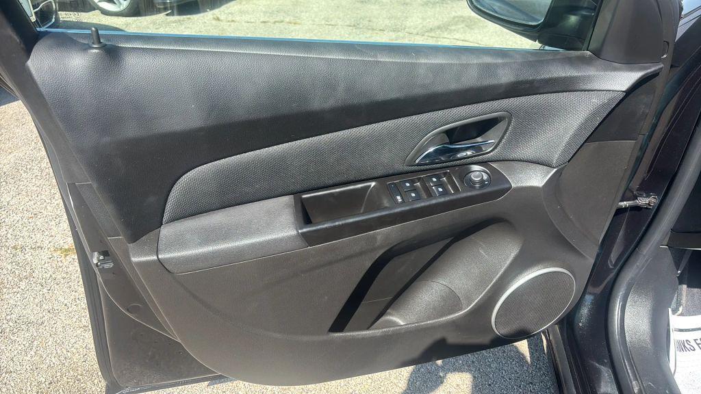 used 2012 Chevrolet Cruze car, priced at $5,500