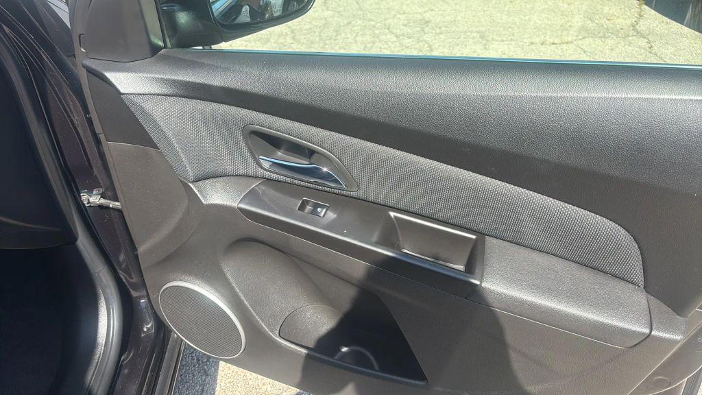 used 2012 Chevrolet Cruze car, priced at $5,500