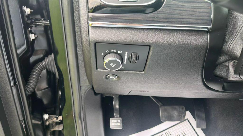used 2019 Jeep Grand Cherokee car, priced at $20,995