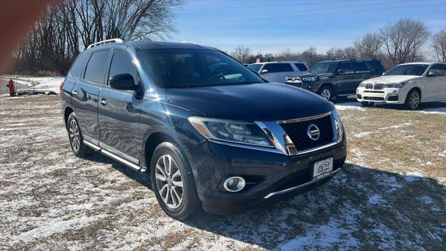 used 2013 Nissan Pathfinder car, priced at $5,800