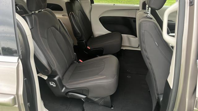 used 2018 Chrysler Pacifica car, priced at $12,400