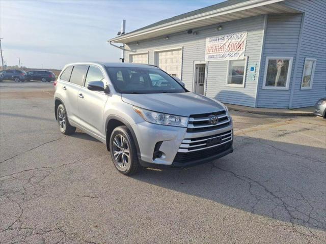 used 2017 Toyota Highlander car, priced at $14,995