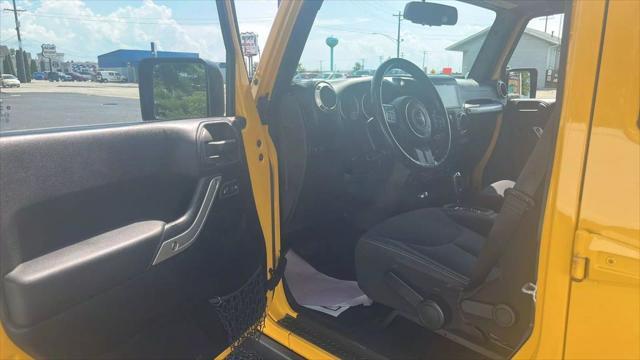 used 2015 Jeep Wrangler Unlimited car, priced at $17,700