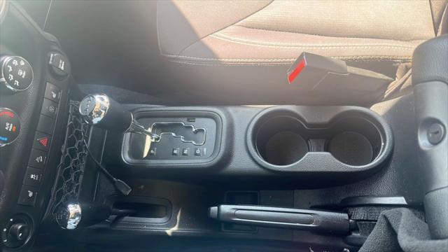 used 2015 Jeep Wrangler Unlimited car, priced at $17,700