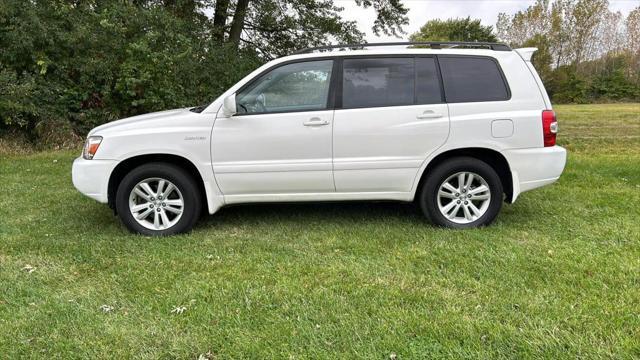 used 2006 Toyota Highlander Hybrid car, priced at $6,995