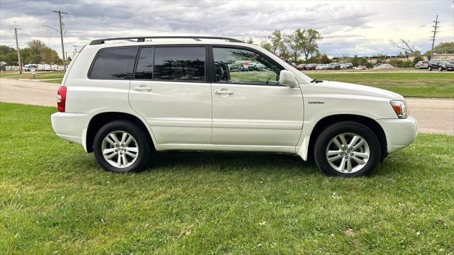 used 2006 Toyota Highlander Hybrid car, priced at $6,995