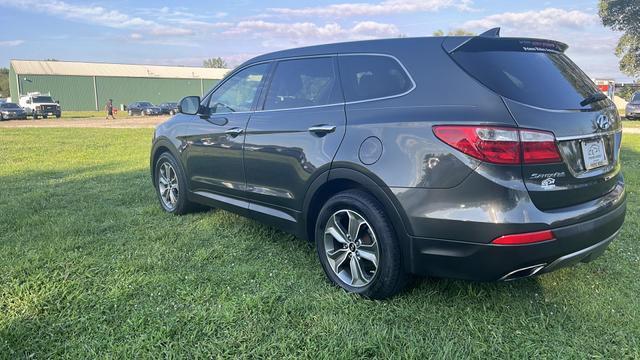 used 2013 Hyundai Santa Fe car, priced at $9,400