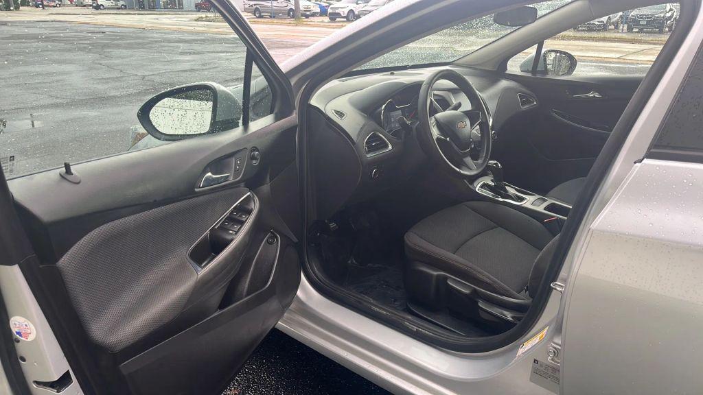 used 2016 Chevrolet Cruze car, priced at $7,995