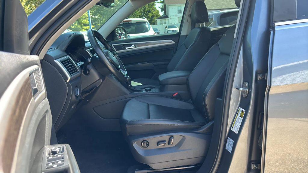 used 2018 Volkswagen Atlas car, priced at $15,700