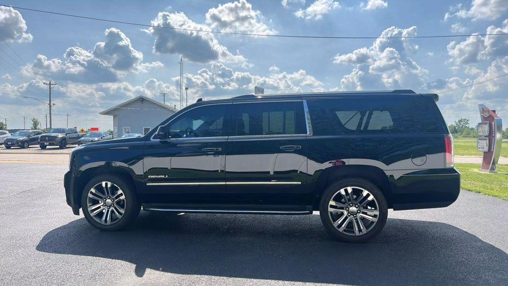 used 2018 GMC Yukon XL car, priced at $18,995
