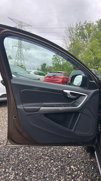 used 2016 Volvo V60 Cross Country car, priced at $13,300