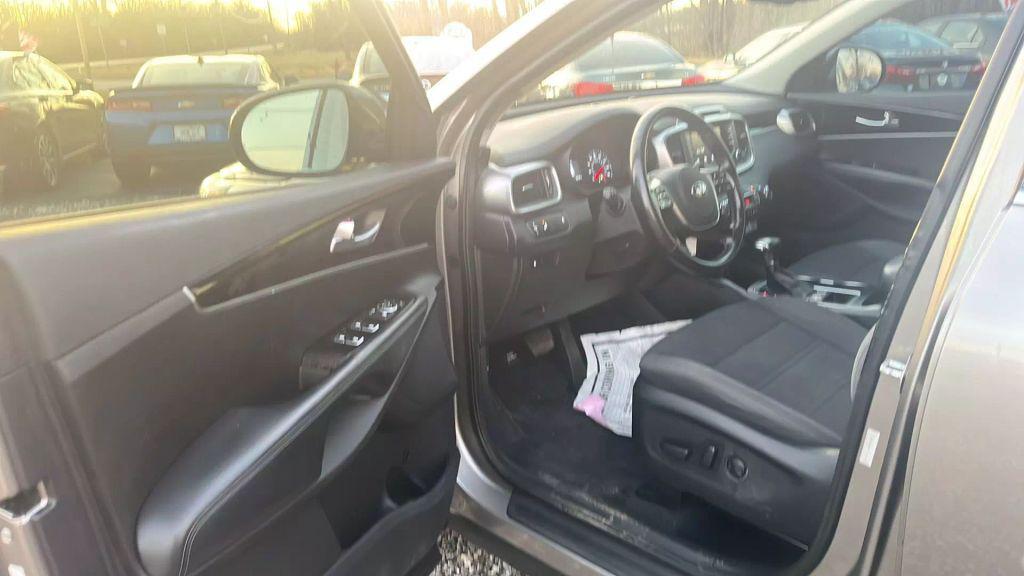 used 2019 Kia Sorento car, priced at $9,995