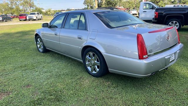 used 2007 Cadillac DTS car, priced at $3,400