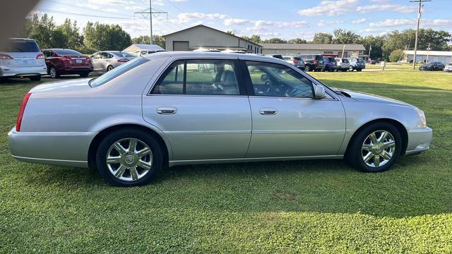 used 2007 Cadillac DTS car, priced at $3,400