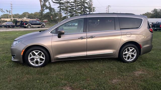 used 2017 Chrysler Pacifica car, priced at $12,995