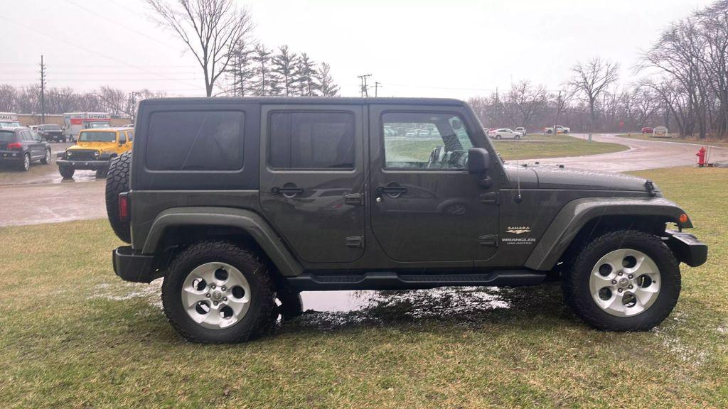 used 2015 Jeep Wrangler Unlimited car, priced at $13,550
