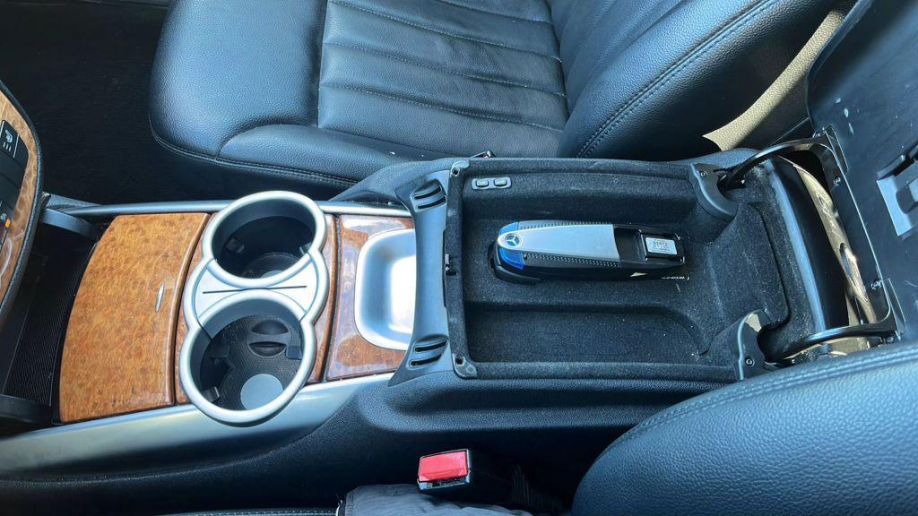 used 2008 Mercedes-Benz R-Class car, priced at $6,995