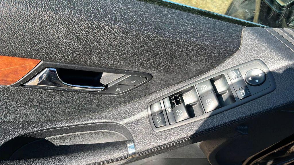 used 2008 Mercedes-Benz R-Class car, priced at $6,995