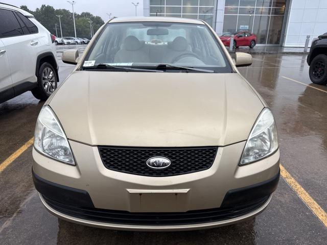 used 2009 Kia Rio car, priced at $2,922