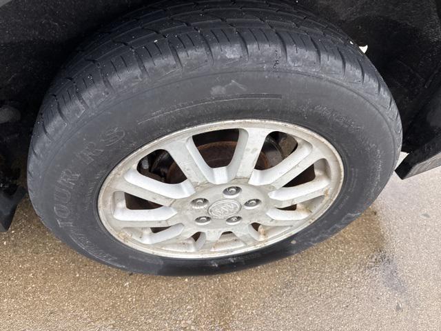 used 2005 Buick Rendezvous car, priced at $2,222