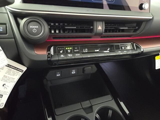 new 2025 Toyota Prius car