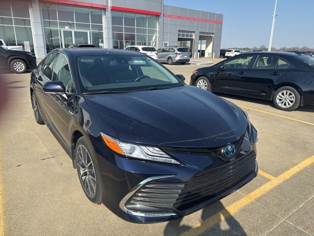 used 2021 Toyota Camry Hybrid car, priced at $28,997