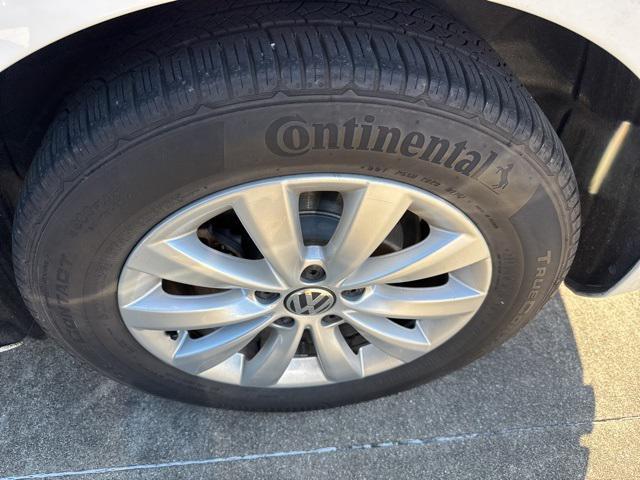 used 2015 Volkswagen Passat car, priced at $11,699