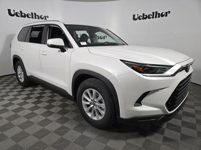 new 2025 Toyota Grand Highlander car, priced at $45,978