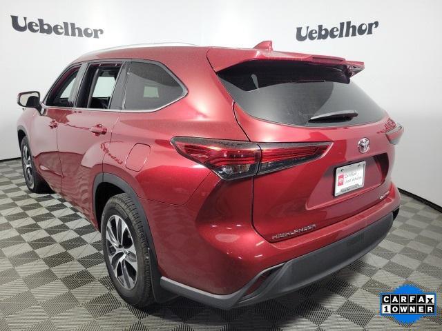 used 2022 Toyota Highlander car, priced at $32,829