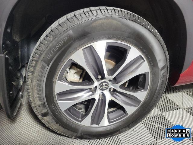 used 2022 Toyota Highlander car, priced at $32,829