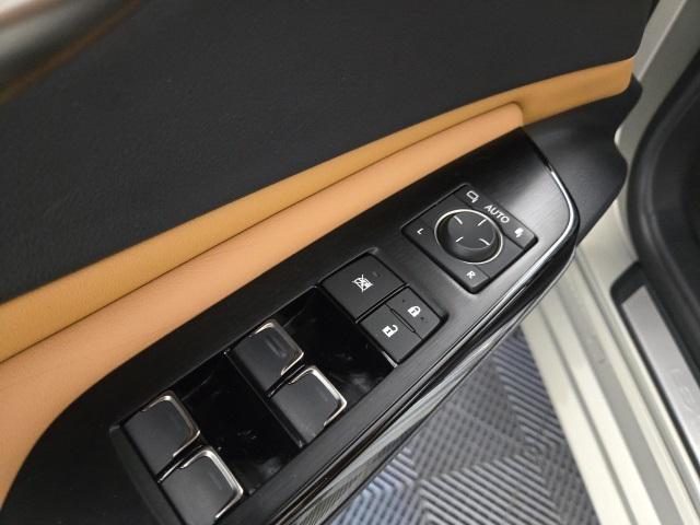 used 2022 Lexus ES 300h car, priced at $36,935
