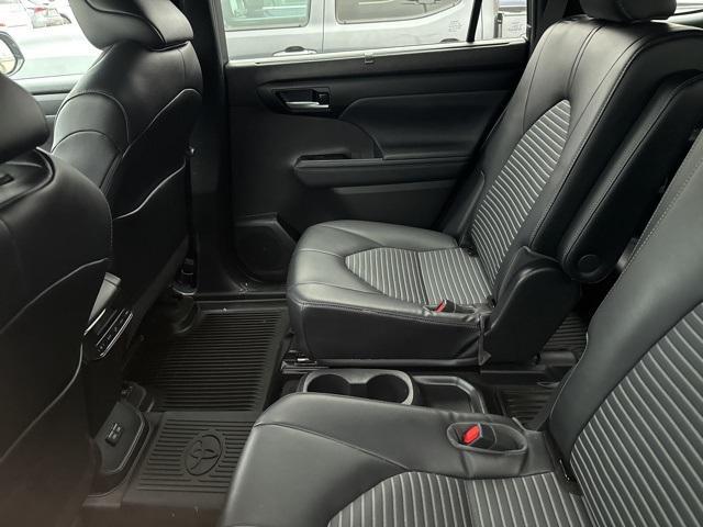 used 2023 Toyota Highlander car, priced at $39,938