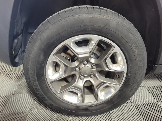 used 2019 Jeep Cherokee car, priced at $15,915