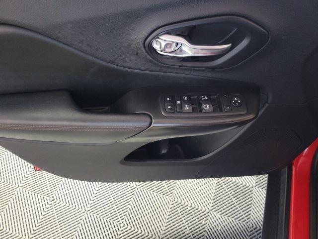 used 2019 Jeep Cherokee car, priced at $15,915