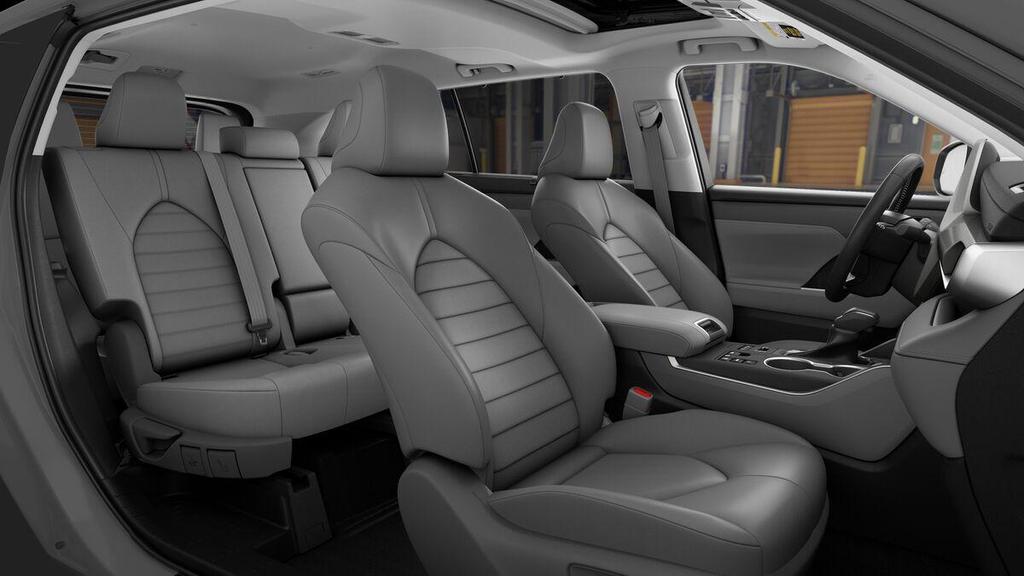 new 2025 Toyota Highlander car, priced at $47,702