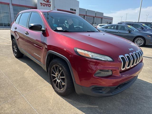 used 2014 Jeep Cherokee car, priced at $3,944