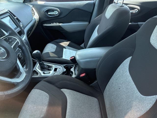 used 2014 Jeep Cherokee car, priced at $3,944