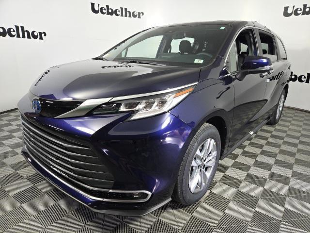 new 2025 Toyota Sienna car, priced at $52,359