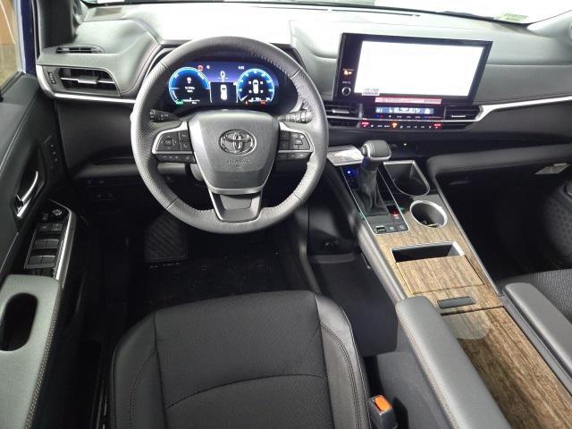 new 2025 Toyota Sienna car, priced at $52,359