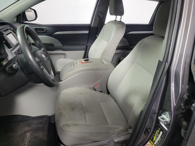 used 2015 Toyota Highlander car, priced at $13,911