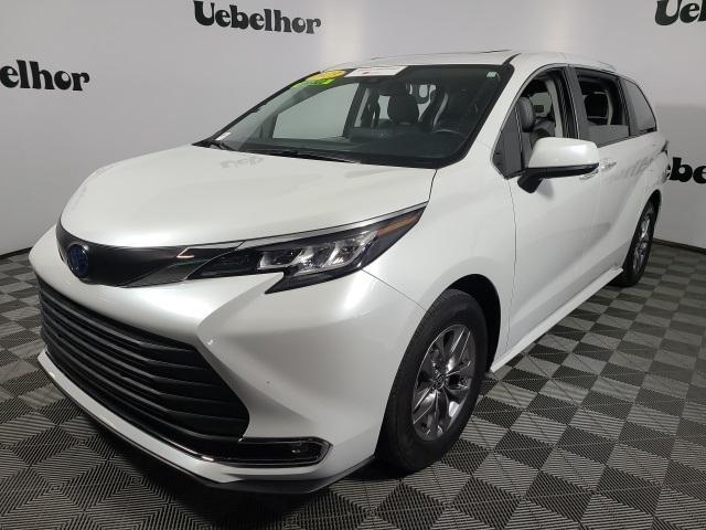 used 2023 Toyota Sienna car, priced at $43,640