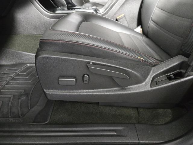 used 2015 GMC Canyon car, priced at $19,518