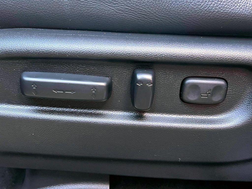 used 2022 Honda Pilot car, priced at $29,995