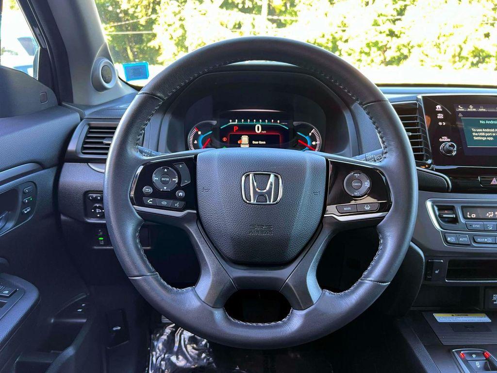 used 2022 Honda Pilot car, priced at $29,995