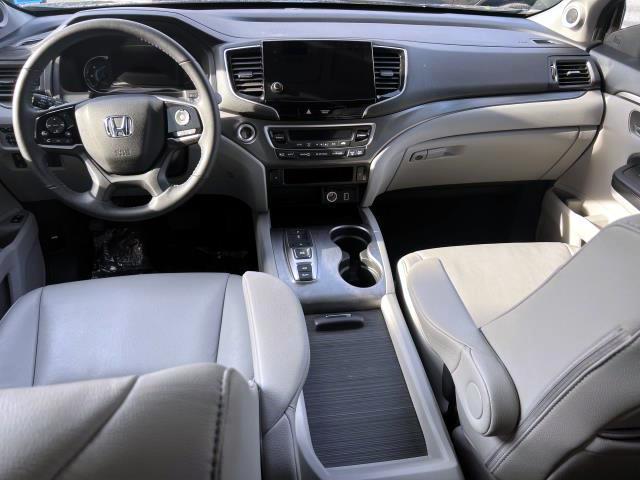 used 2022 Honda Pilot car, priced at $30,995