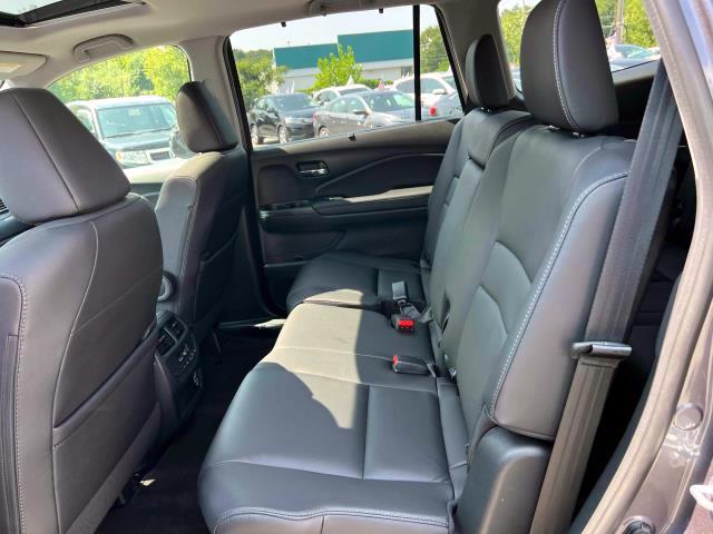 used 2021 Honda Pilot car, priced at $28,995